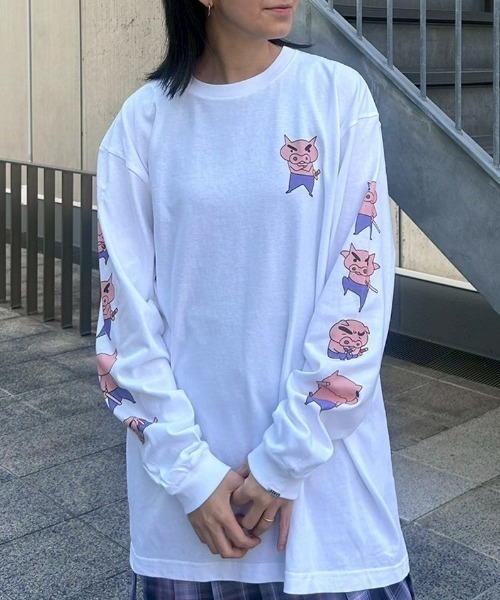 Candy Stripper(キャンディストリッパー)の「【クレヨンしんちゃん】ぶりぶりざえもんがいっぱい L/S Tシャツ(Tシャツ/カットソー・レディース・オフホワイト/ブラック/ラベンダー・FREE)」の1枚目の写真