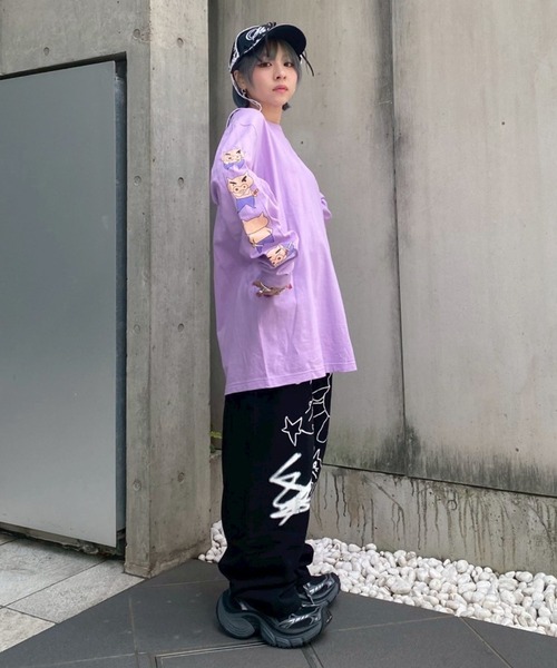 Candy Stripper(キャンディストリッパー)の「【クレヨンしんちゃん】ぶりぶりざえもんがいっぱい L/S Tシャツ(Tシャツ/カットソー・レディース・オフホワイト/ブラック/ラベンダー・FREE)」の7枚目の写真