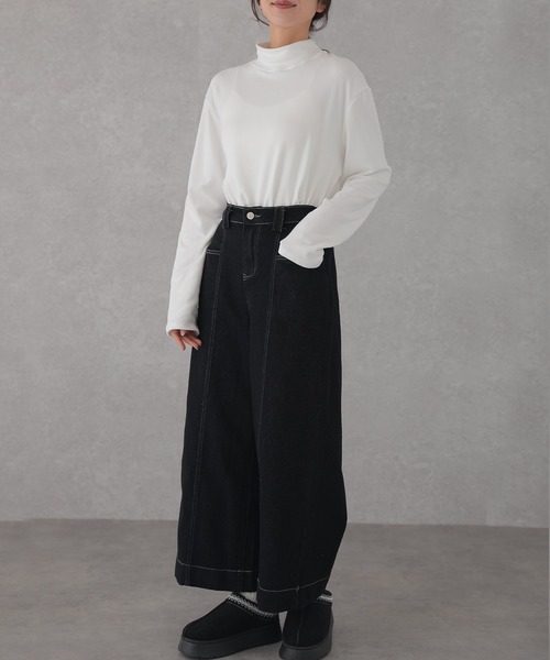 DAYRA(デイラ)の「モックネック ベーシック 長袖 カット トップス(Tシャツ/カットソー・レディース・ダークグレー/ベージュ/ブラック/ホワイト・M/XL)」の21枚目の写真