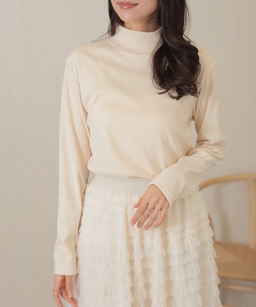 DAYRA(デイラ)の「モックネック ベーシック 長袖 カット トップス(Tシャツ/カットソー・レディース・ダークグレー/ベージュ/ブラック/ホワイト・M/XL)」の17枚目の写真