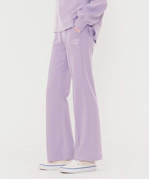 CHASECULT(チェイスカルト)の「レディース ピンタック ブーツカット ウォームアップパンツ-BERG7262B0T(スウェットパンツ・レディース・バイオレット・70/67/76)」の3枚目の写真