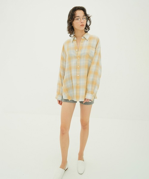 CLANE（クラネ）の「2WAY OVER OMBRE CHECK SHIRTS（シャツ/ブラウス・レディース・イエロー/グレー・2/1）」の17枚目の写真