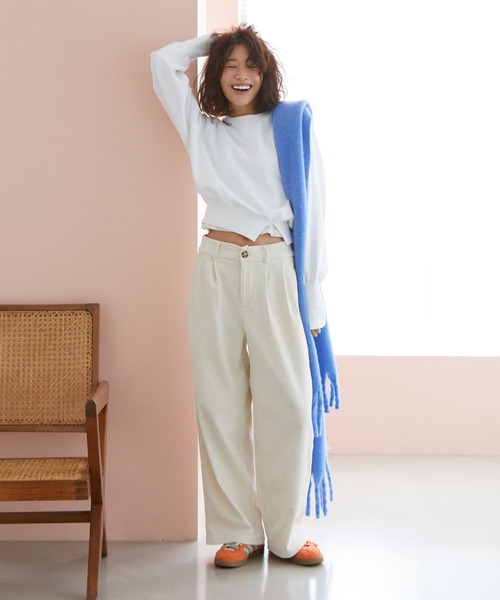 BAYFLOW(ベイフロー)の「【知久友里恵さんコラボ】ハンドステッチスウェット(スウェット・レディース・カーキ/グレー/オフホワイト・FREE)」の11枚目の写真
