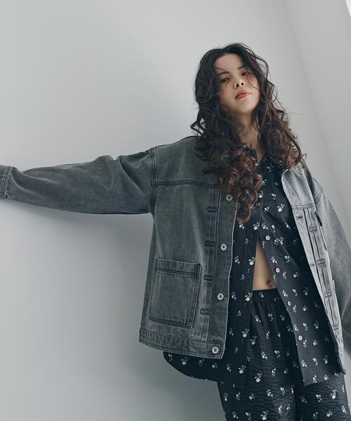 N.（N. Natural Beauty Basic）（エヌエヌナチュラルビューティーベーシック）の「オーバーデニムブルゾン（ブルゾン・レディース・ブルー/ブラック・ﾌﾘ-）」の4枚目の写真