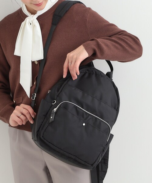 SHOO・LA・RUE（シューラルー）の「【撥水】整理整頓できちゃうリュック（バックパック/リュック・レディース・ブラック系4/グレー系4/ブラック・00）」の2枚目の写真