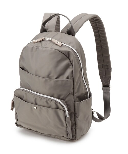 SHOO・LA・RUE（シューラルー）の「【撥水】整理整頓できちゃうリュック（バックパック/リュック・レディース・ブラック系4/グレー系4/ブラック・00）」の10枚目の写真