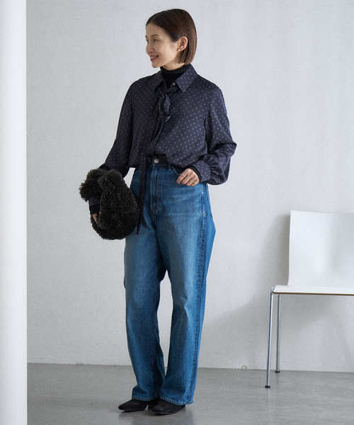 IENA（イエナ）の「《WEB限定/追加4》サテンドットタイ付ブラウス（シャツ/ブラウス・レディース・ブラック/ネイビー・FREE）」の8枚目の写真