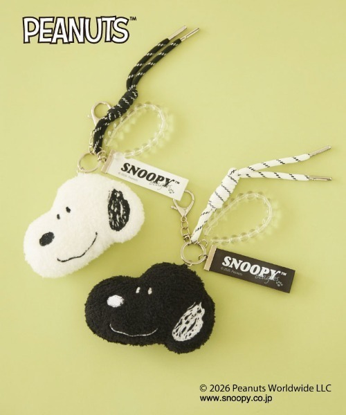 SNOOPY（スヌーピー）の「ＳＮＯＯＰＹコラボチャーム（キーホルダー・レディース・ホワイト/ブラック・FREE）」の5枚目の写真