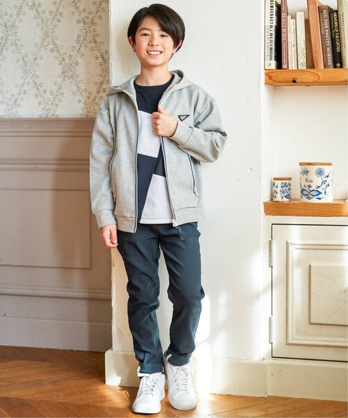 ikka（イッカ）の「ポンチジップ配色ジップパーカー（110~160cm）（パーカー・キッズ・ブラック/杢グレー・M/S/XL/L/XS）」の16枚目の写真