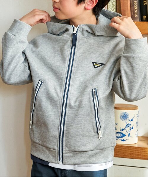 ikka（イッカ）の「ポンチジップ配色ジップパーカー（110~160cm）（パーカー・キッズ・ブラック/杢グレー・M/S/XL/L/XS）」の2枚目の写真