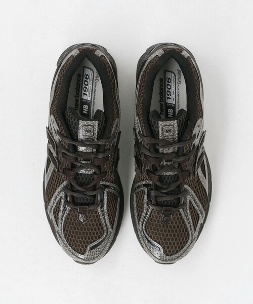 NEW BALANCE(ニューバランス)の「<New Balance>1906R スニーカー(スニーカー・メンズ・ブラウン系・26cm/27cm/28.5cm/26.5cm/25.5cm/25cm/29cm/27.5cm/28cm)」の4枚目の写真