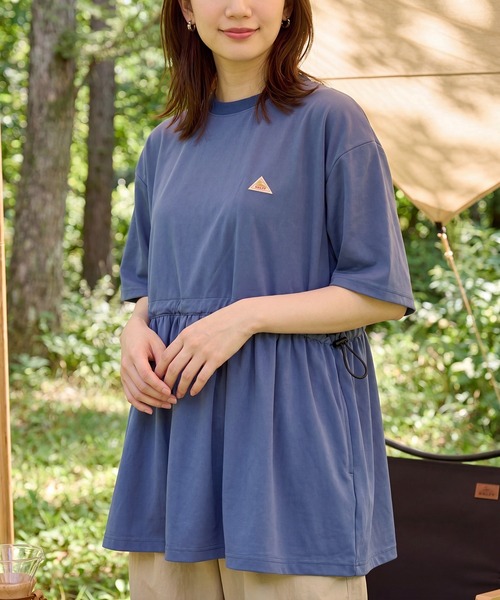 KELTY(ケルティ)の「別注【KELTY】ケルティ ラッシュガード チュニック Tシャツ / UVカット 速乾 ドライ / ワンポイントロゴ 体型カバー お尻が隠れる UVカット 速乾 ドライ 半袖 プール 海 アウトドア キャンプ ママコーデ レディース(Tシャツ/カットソー・レディース・サックスブルー/ブラック/ベージュ・FREE)」の3枚目の写真