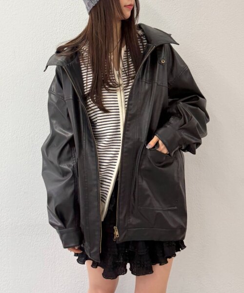 w closet（ダブルクローゼット）の「フェイクレザーフーディー