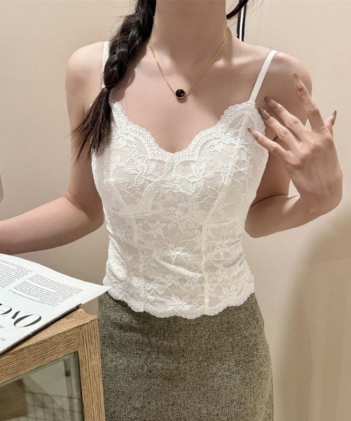 c.u.l(シーユーエル)の「カップ付き 花柄総レース キャミ トップス culw875(キャミソール・レディース・ブラック/ホワイト/レッド/ベージュ・M/L)」の15枚目の写真