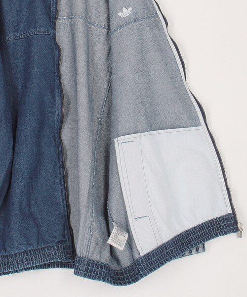 adidas(アディダス)の「adidas/アディダス DENIM OVER SIZE TRACKTOP/アディカラー デニム オーバーサイズ トラックトップ(ブルゾン・レディース・ブルー・X-SMALL/SMALL)」の9枚目の写真
