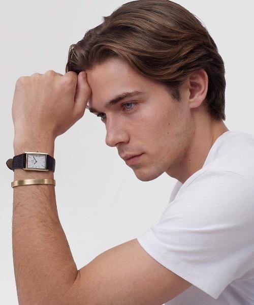 Daniel Wellington(ダニエルウェリントン)の「Line Cuff Brushed/Polished 7MM ローズゴールド/ゴールド/シルバー/グレー(ブレスレット・レディース・イエローゴールド/ピンクゴールド/ゴールド系その他/シルバー系その他/グレー/シルバー/ゴールド系その他3・LARGE/SMALL)」の22枚目の写真