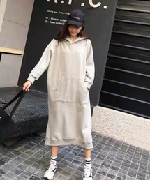 サイドスリットプルパーカーワンピース/カンガルーポケット