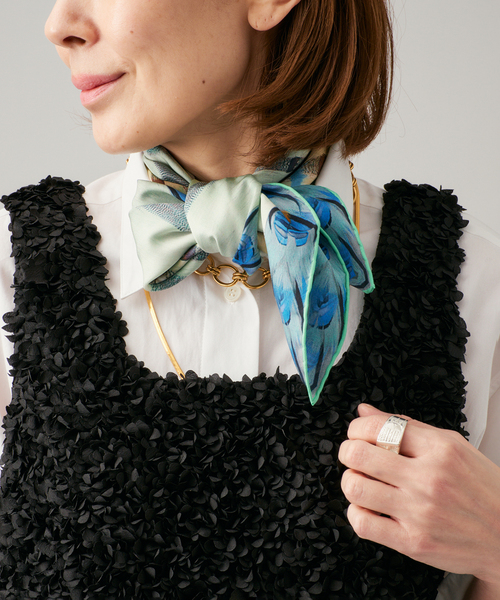 VERMEIL par iena（ヴェルメイユパーイエナ）の「PIERRE LOUIS MASCIA ピエール ルイマーシャ 67x67cm 517633/101（バンダナ/スカーフ・レディース・ブルー・FREE）」の3枚目の写真