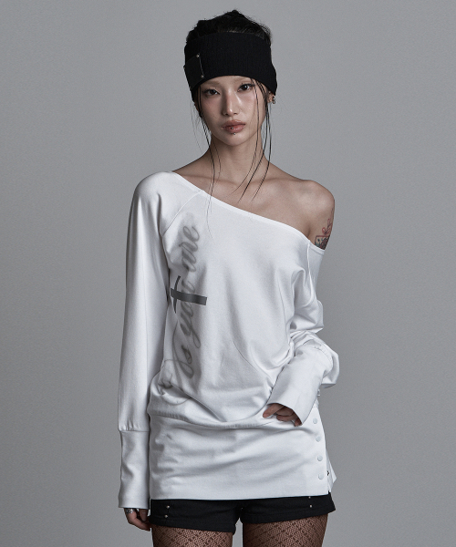as you are(アズユーアー)の「クロスアンダースナップロングスリーブホワイト(Tシャツ/カットソー・レディース・その他・OS)」の3枚目の写真