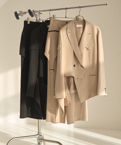 MIELI INVARIANT（ミエリインヴァリアント）の「Wide Cover Layer Slacks（スラックス・レディース・ブラック/ベージュ・MEDIUM/SMALL）」の12枚目の写真