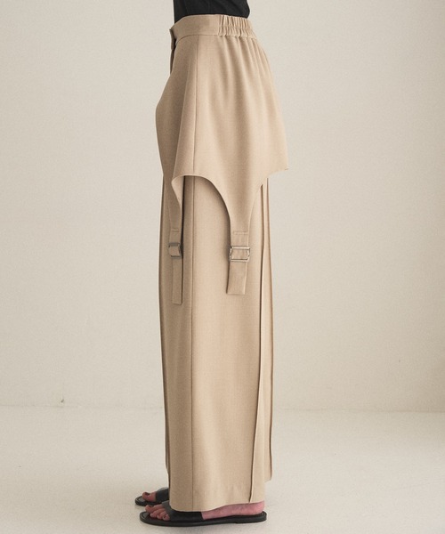 MIELI INVARIANT（ミエリインヴァリアント）の「Wide Cover Layer Slacks（スラックス・レディース・ブラック/ベージュ・MEDIUM/SMALL）」の6枚目の写真