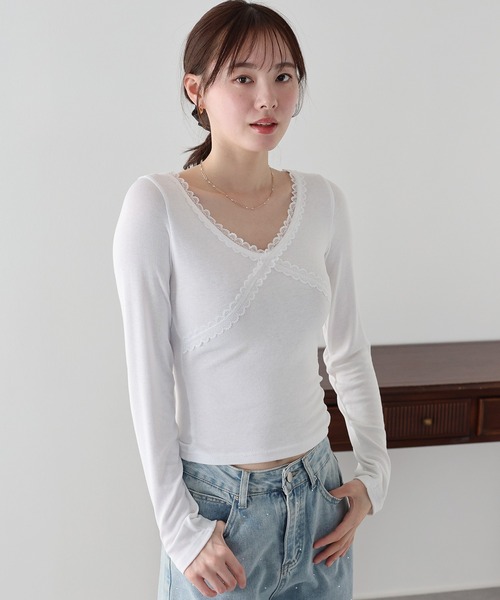 BLUEEAST（ブルーイースト）の「クロスレーストリムカットソー（Tシャツ/カットソー・レディース・グレー/ブラック/ホワイト・MEDIUM）」の5枚目の写真