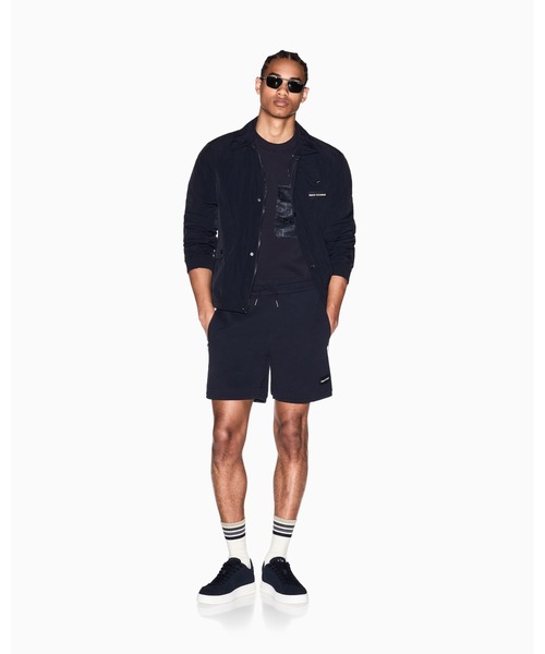 ARMANI EXCHANGE(アルマーニエクスチェンジ)の「【A|X アルマーニ エクスチェンジ】WE コットンミックスツイル ショーツ(その他パンツ・メンズ・ホワイト/ダークネイビー・MEDIUM/SMALL/X-SMALL/X-LARGE/LARGE)」の5枚目の写真