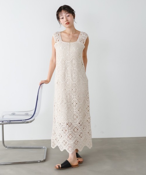 Bab(バブ)の「【選べるサイズ展開】ロムバスクロシェロングワンピース(ワンピース・レディース・チャコールグレー/A/ホワイト系その他・M/S)」の7枚目の写真