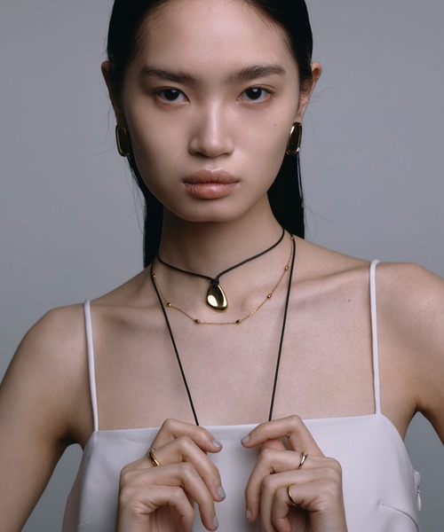 CENE（セネ）の「【CENE】ニュアンスメタルコードネックレス（ネックレス・レディース・ゴールド/シルバー・FREE）」の4枚目の写真