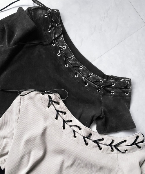 me+em select(ミームセレクト)の「※※【 2color 】ヴィンテージカットアウトレースアップ半袖ワンショルリブトップス / vintage cutout laceup short sleeve one shoulder lib tops(Tシャツ/カットソー・レディース・ブラック/ライトグレー・FREE)」の9枚目の写真