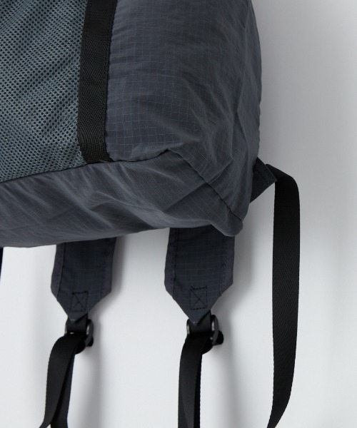 Caribou（カリブー）の「［CARIBOU MOUNTAINEERING/カリブーマウンテニアリング］ ウルトラ ライト 2WAY  トートバッグ（トートバッグ・レディース・グレー/ベージュ・F）」の9枚目の写真