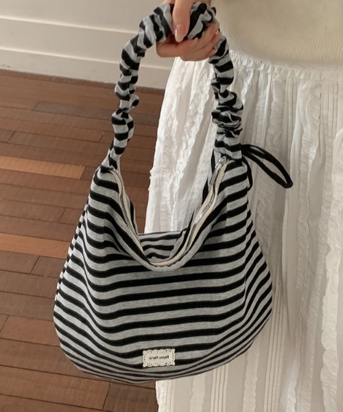 mebole(メボレ)の「Gather Strap Nuance Tote(トートバッグ・レディース・A/C/B・FREE)」の2枚目の写真