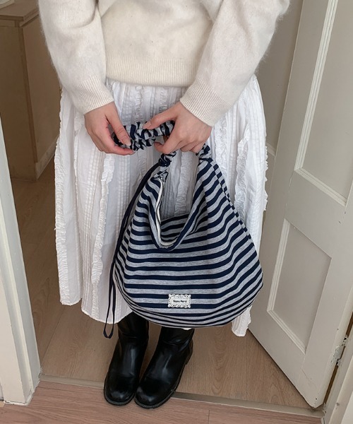 mebole(メボレ)の「Gather Strap Nuance Tote(トートバッグ・レディース・A/C/B・FREE)」の3枚目の写真