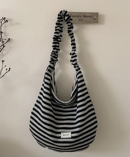 mebole(メボレ)の「Gather Strap Nuance Tote(トートバッグ・レディース・A/C/B・FREE)」の19枚目の写真