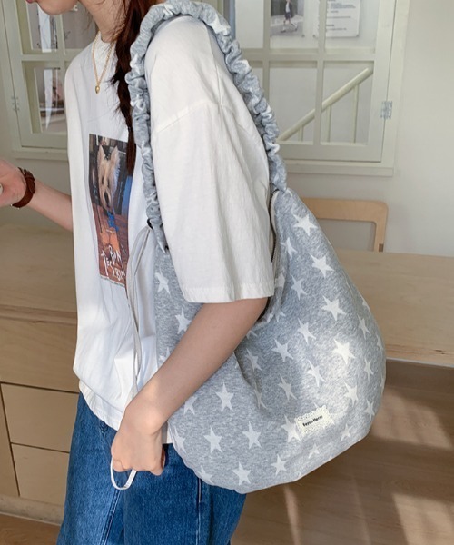 mebole(メボレ)の「Gather Strap Nuance Tote(トートバッグ・レディース・A/C/B・FREE)」の4枚目の写真