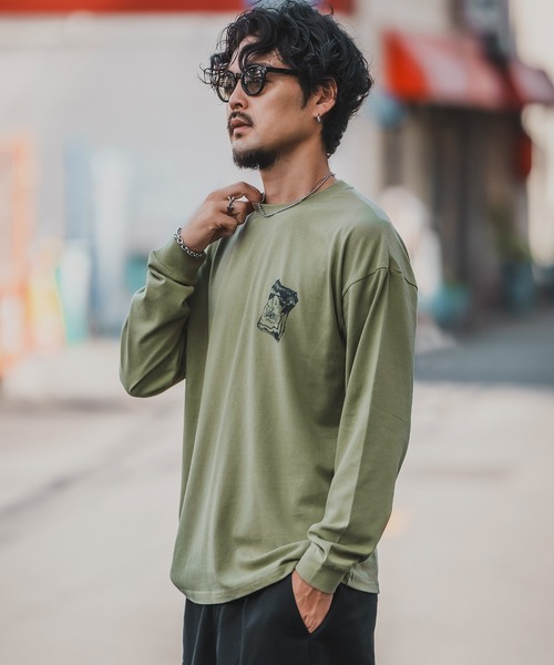En serio TOKYO(エンソリオトーキョー)の「【SIDEWAYSTANCE】シガレット長袖Tシャツ 70576(Tシャツ/カットソー・メンズ・ホワイト/ブラック/カーキ・SMALL/MEDIUM/LARGE/X-LARGE)」の16枚目の写真