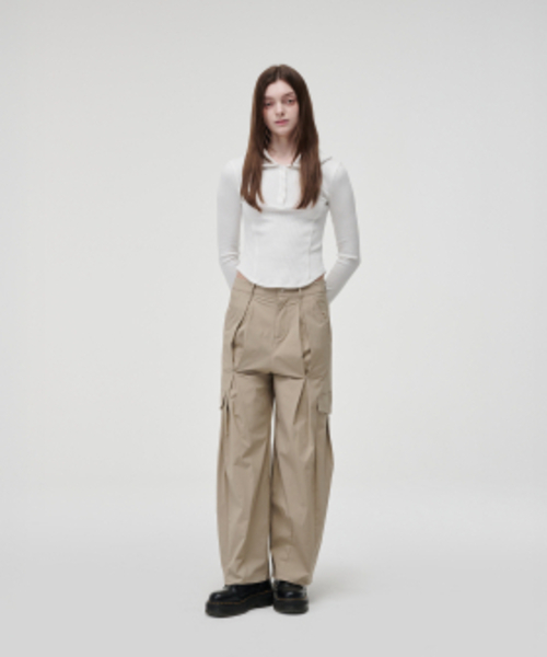 KZM（ケージエム）の「HDナイロンパンツ（スウェットパンツ・レディース・ベージュ・LARGE/MEDIUM/SMALL）」の4枚目の写真