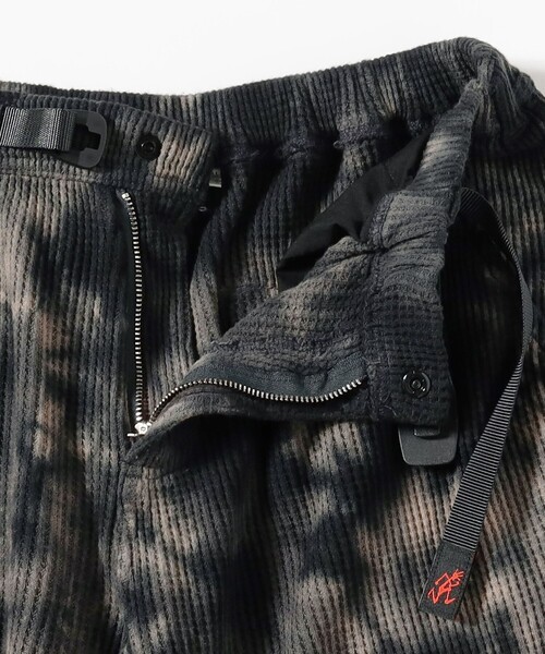 Gramicci(グラミチ)の「【別注】Gramicci / Waffle Cargo Shorts(カーゴパンツ・メンズ・ブラウン/ブラック・SMALL/LARGE/MEDIUM)」の5枚目の写真
