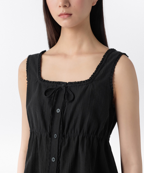 MUSINSA STANDARD WOMAN（ムシンサスタンダードウーマン）の「ウィメンズバーティカルテクスチャーボタンスリーブレストップ[ブラック]（Tシャツ/カットソー・レディース・その他・X-SMALL/SMALL/MEDIUM/LARGE）」の4枚目の写真
