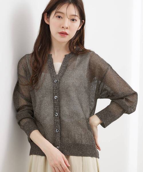grove(グローブ)の「【貴島明日香さん着用】ラメメッシュキーネックカーディガン(カーディガン/ボレロ・レディース・オフホワイト/ブルー系その他/ブラウン系その他・03/02/04/05)」の2枚目の写真