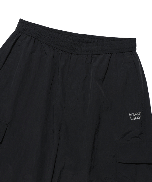 Wacky WiLLy(ワッキーウィリー)の「ナイロンカーゴショートパンツブラック(その他パンツ・メンズ・その他・SMALL/MEDIUM/LARGE/X-LARGE)」の4枚目の写真