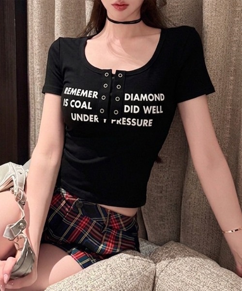 lilful（リルフル）の「【26年春夏新作】フロントボタンメッセージレタリングＴシャツ（Tシャツ/カットソー・レディース・ブラック/グレー/ホワイト・F）」の7枚目の写真