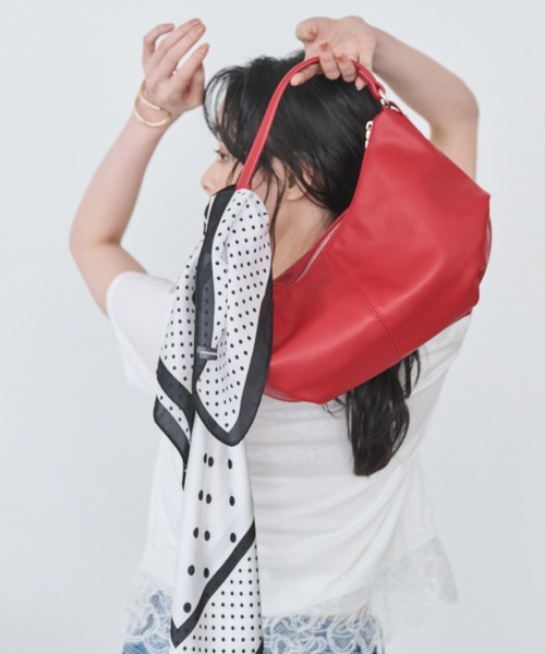 Anclear oui（アンクリアウィ）の「ワンハンドルバッグ（ハンドバッグ・レディース・Red/Black/White・F）」の16枚目の写真