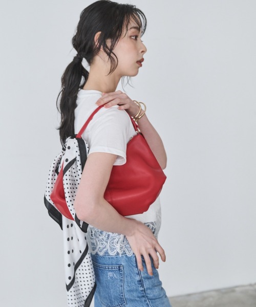 Anclear oui（アンクリアウィ）の「ワンハンドルバッグ（ハンドバッグ・レディース・Red/Black/White・F）」の17枚目の写真