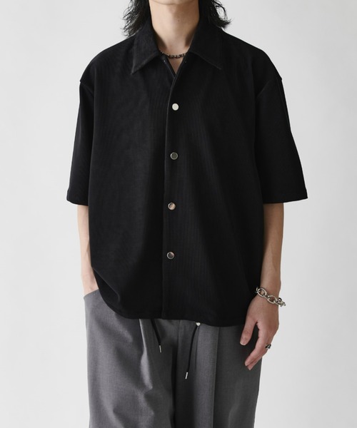 Lui's（ルイス）の「コードピケ半袖コーチシャツ（シャツ/ブラウス・メンズ・ブラック/グレー・M/S）」の3枚目の写真