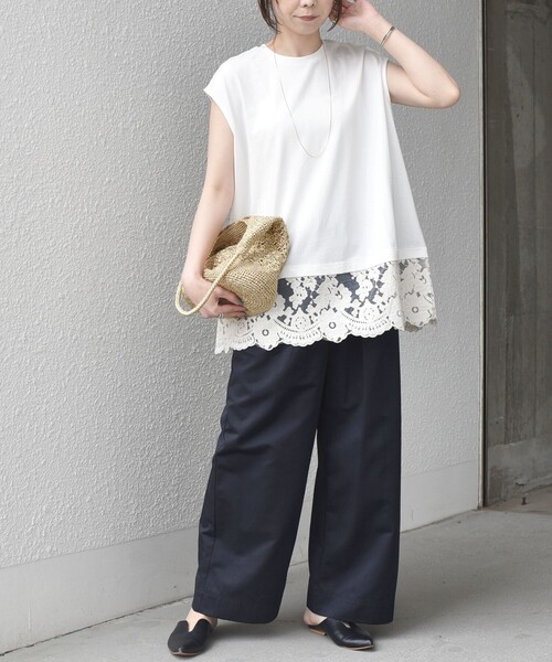SHIPS Colors(シップス カラーズ)の「SHIPS Colors:〈手洗い可能〉レースヘム フレンチスリーブ チュニック(Tシャツ/カットソー・レディース・オフホワイト/ブラック/ブラウン・ONE SIZE)」の19枚目の写真