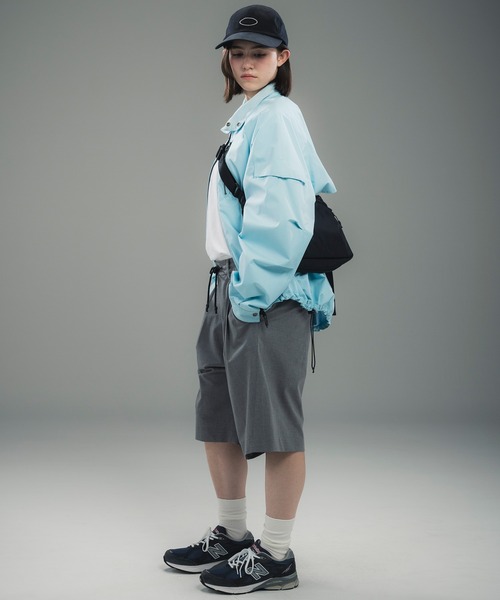 +phenix(プラスフェニックス)の「+phenix(プラスフェニックス)2-TUCK HALF SLACKS / ツータック ハーフスラックス(その他パンツ・メンズ・グレー/チャコール/ブラック・L/S/M)」の18枚目の写真