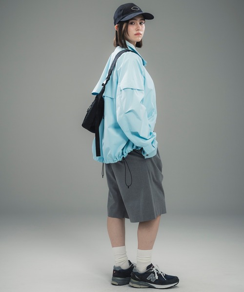 +phenix(プラスフェニックス)の「+phenix(プラスフェニックス)2-TUCK HALF SLACKS / ツータック ハーフスラックス(その他パンツ・メンズ・グレー/チャコール/ブラック・L/S/M)」の20枚目の写真
