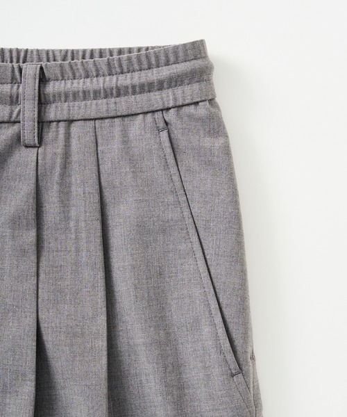 +phenix(プラスフェニックス)の「+phenix(プラスフェニックス)2-TUCK HALF SLACKS / ツータック ハーフスラックス(その他パンツ・メンズ・グレー/チャコール/ブラック・L/S/M)」の9枚目の写真