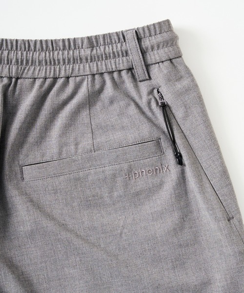 +phenix(プラスフェニックス)の「+phenix(プラスフェニックス)2-TUCK HALF SLACKS / ツータック ハーフスラックス(その他パンツ・メンズ・グレー/チャコール/ブラック・L/S/M)」の11枚目の写真